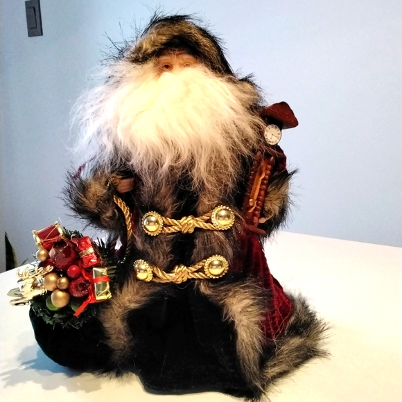 12" Santa - Picture 1 of 8